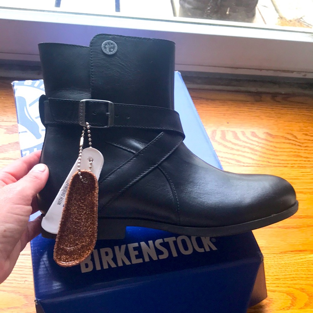Birkenstock black Collins size 36                           Never worn!!